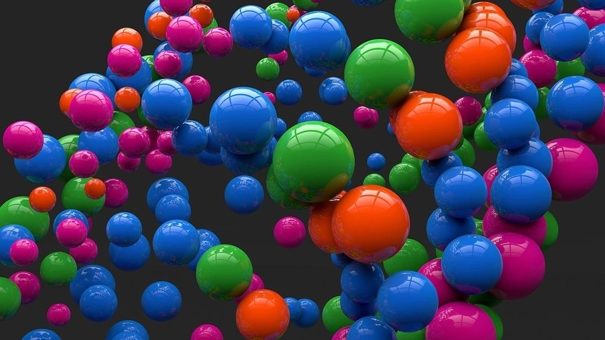 Разноцветные шары с отражательной поверхностью