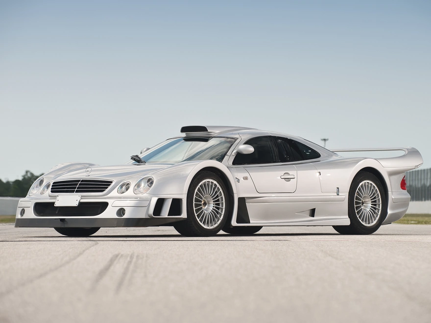 Гоночный супер болид Mercedes SLK GTR