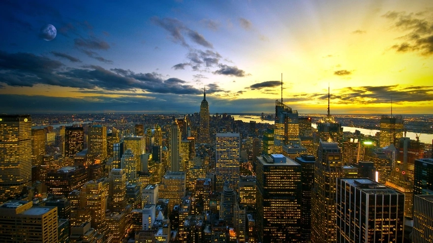 Панорамный вид Нью-Йорка на закате