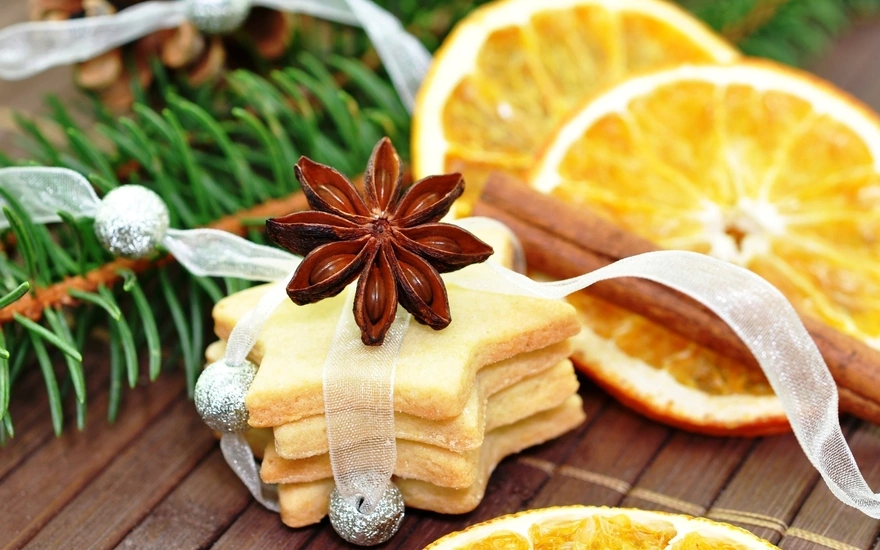Праздничное печенье с корицей и апельсином