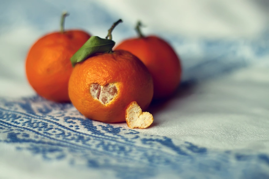 Heart on the tangerine