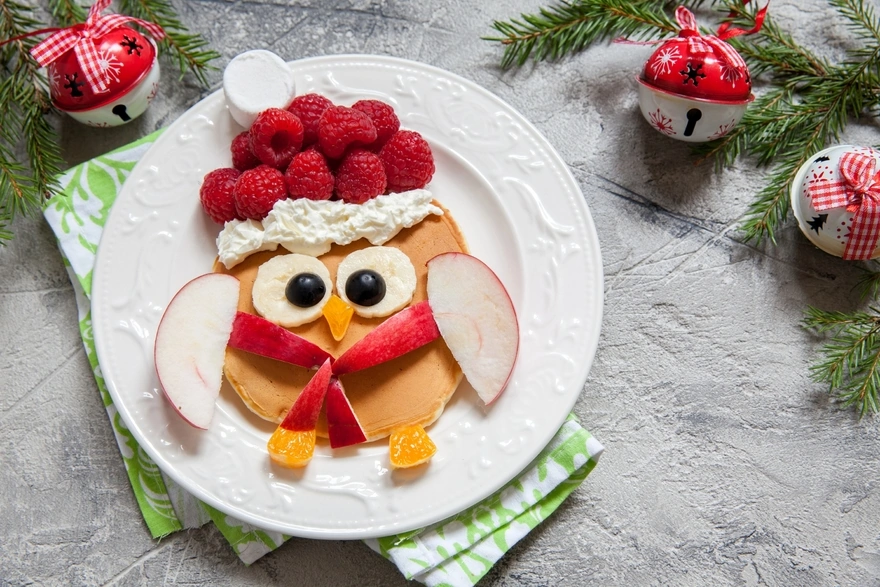 Beautifully decorated dish for children in the form of owls