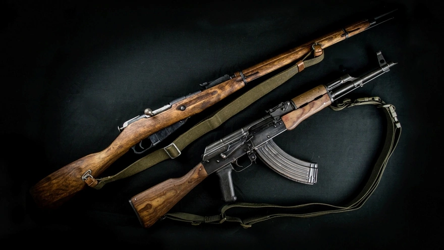 Mosin rifle and Kalashnikov assault rifle, Modernized(AKM)
