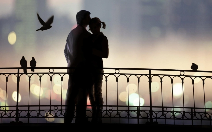 Романтическое свидание на мосту