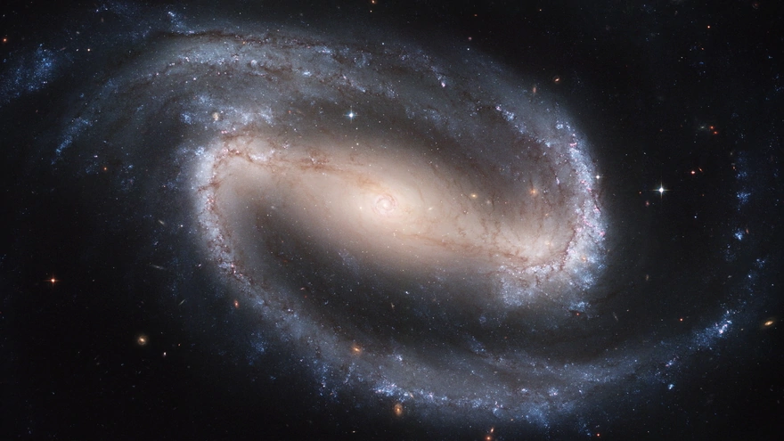 Спиральная галактика с перемычкой