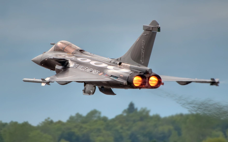 The rise of the fourth generation fighter "Dassault Rafale" in the sky