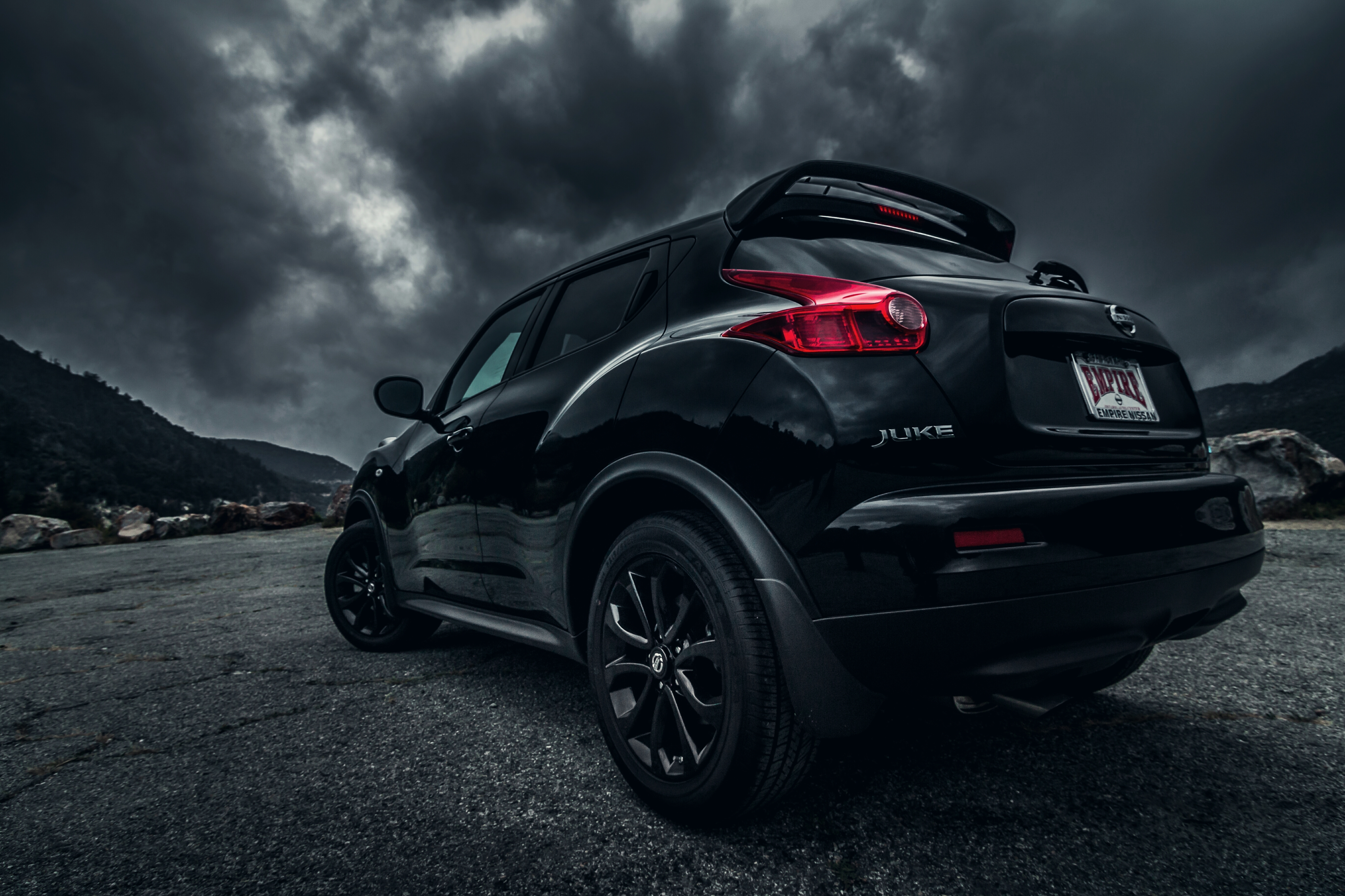 Image: Car, Nissan, Juke, black, asphalt, clouds, mountains