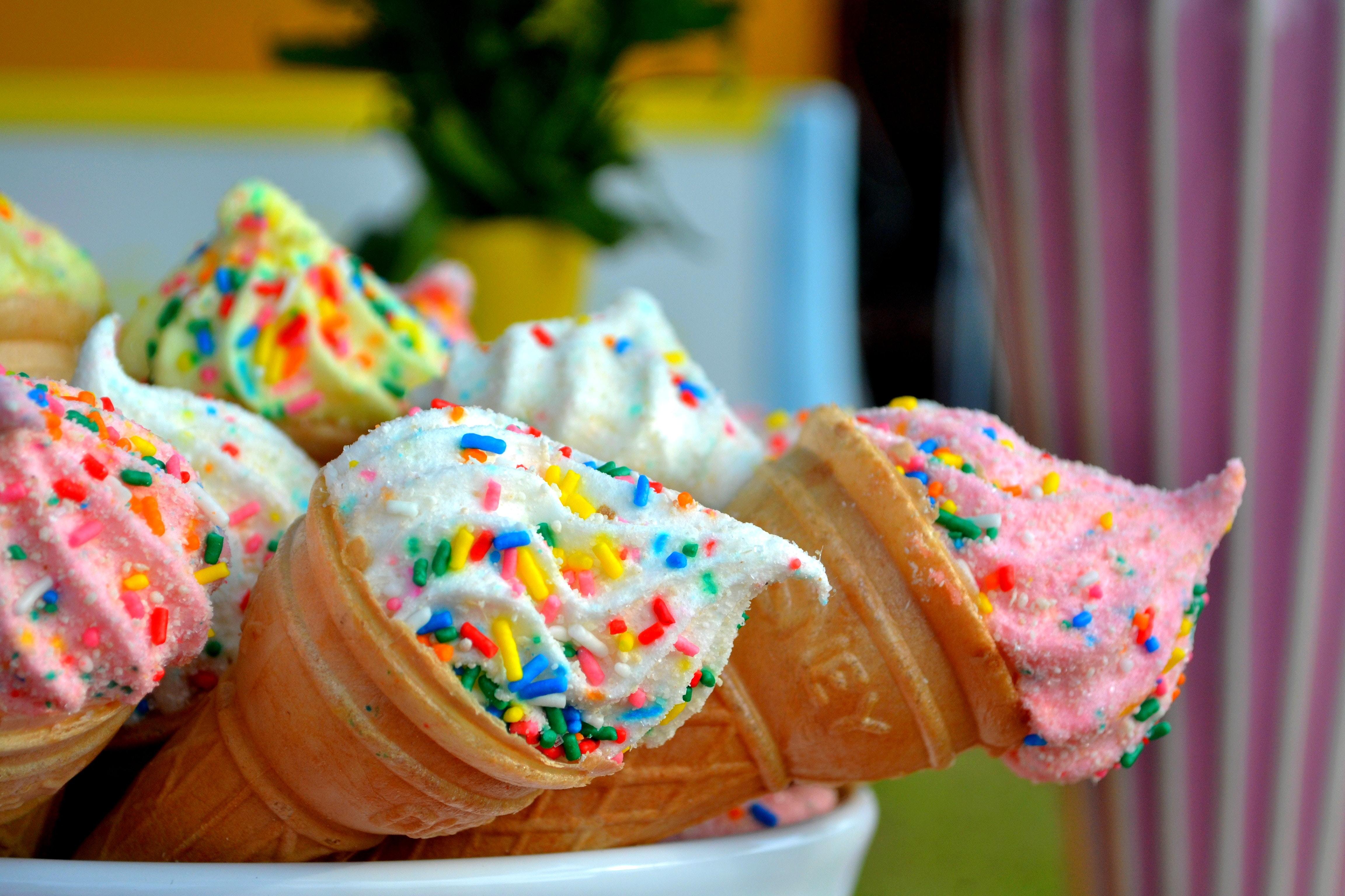 Image: Cone, ice cream, cream, confetti