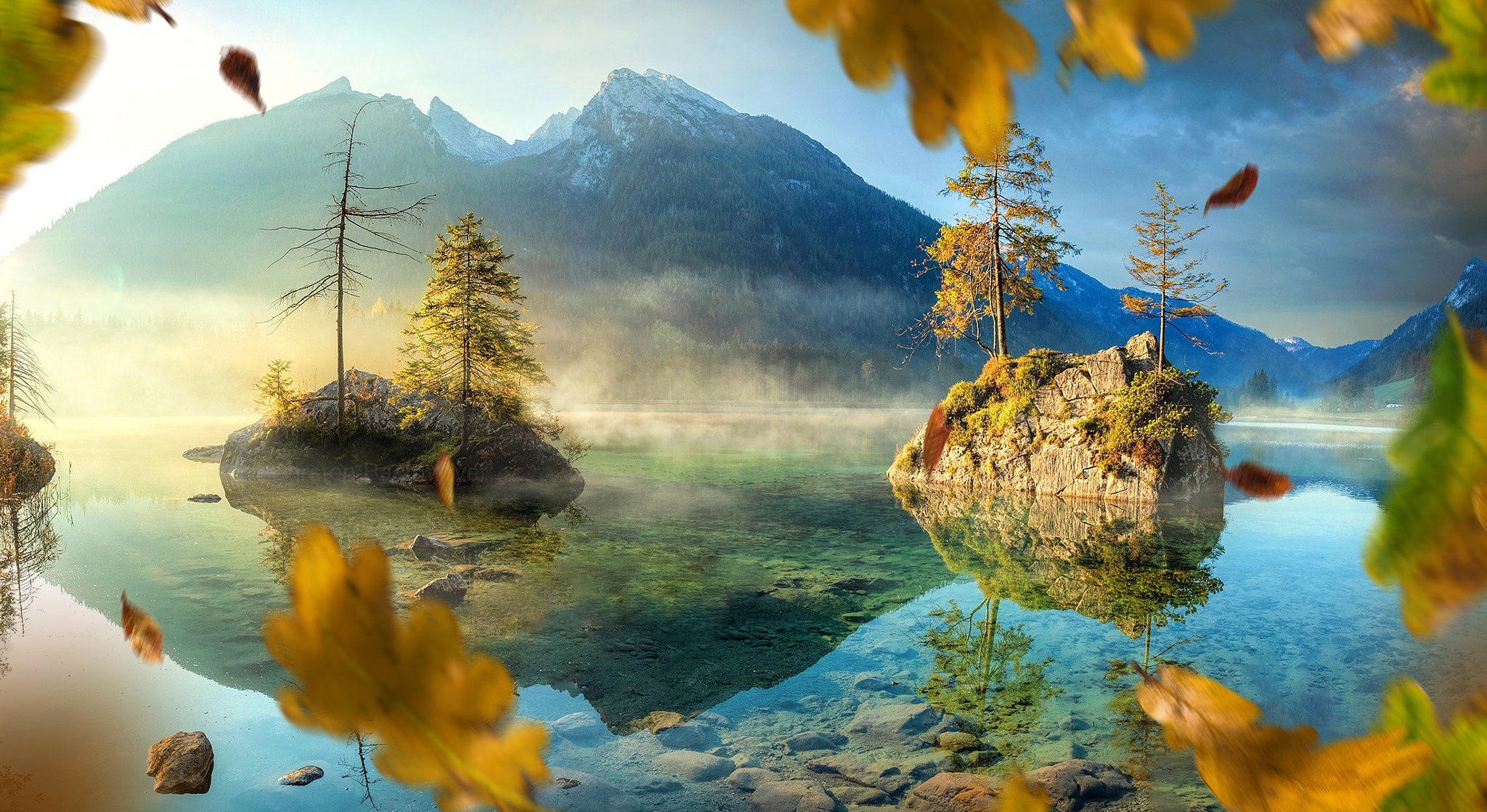 Картинка: Озеро, вода, горы, пейзаж, осень, листья