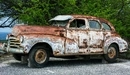 Image: Old, rusty car