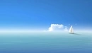 Картинка: Лодка с белыми парусам в море, а на горизонте одно большое облако