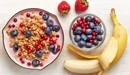 Картинка: Утренний завтрак с ягодами.