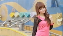 Картинка: Азиатка в розовом платье с длинными волосами
