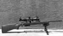 Картинка: Снайперская винтовка Remington 700 на подставке.