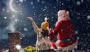 Картинка: Санта Клаус и девочка на крыше с подарком