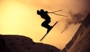Image: Jump from the slope of the mountain