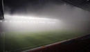 Картинка: Туман над футбольным полем.