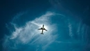 Картинка: Вид снизу на самолёт