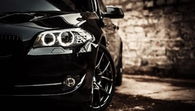 Картинка: BMW, M5, чёрный, передок, бампер, фары, колеса, литьё