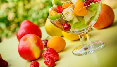 Image: Десерт, фрукты, банан, яблоко, клубника, абрикос, киви, черешня, ягоды
