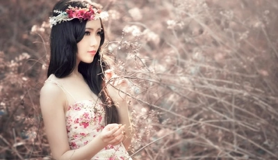 Image: Девушка, азиатка, цветы, сухие ветки, позирует, венок, волосы