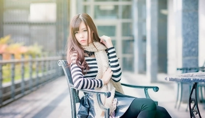 Image: Девушка, азиатка, волосы, чёлка, взгляд, стул, сидит, шарф