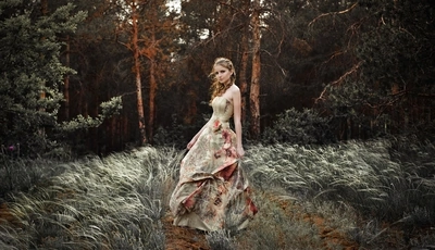 Image: Девушка, причёска, платье, лес, трава, деревья, сосна, природа