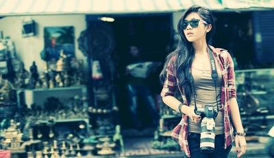 Image: Brunette, girl, Asian, hair, shirt, glasses, camera, canon, street, blur