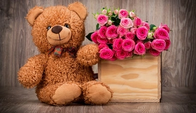 Image: Медвежонок, плюшевый, бантик, глаза, игрушка, цветы, розы, букет, коробка, день рождения, праздник, настроение