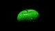 Картинка: Зелёное яблоко в капельках воды