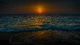 Картинка: Красивый закат на фоне моря