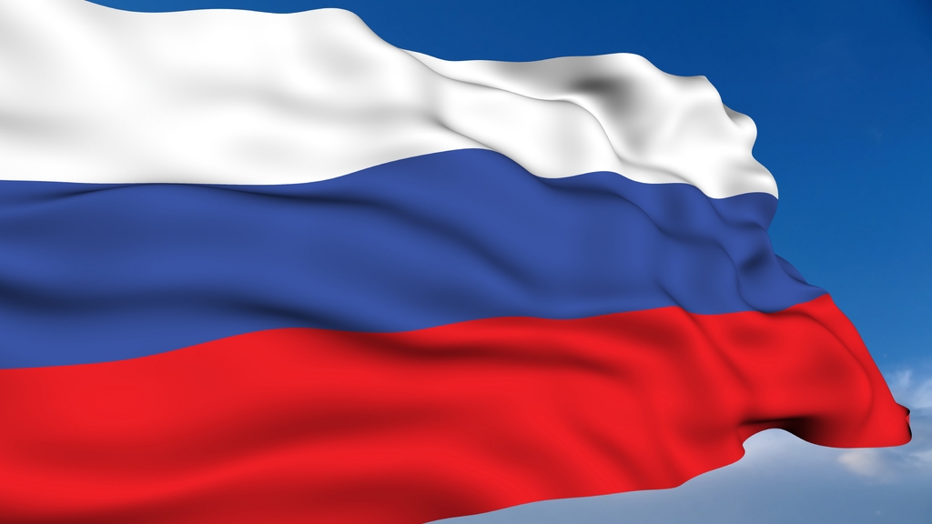 Скачать обои и картинки флаг, россия, небо для рабочего стола в разрешении  1024x576