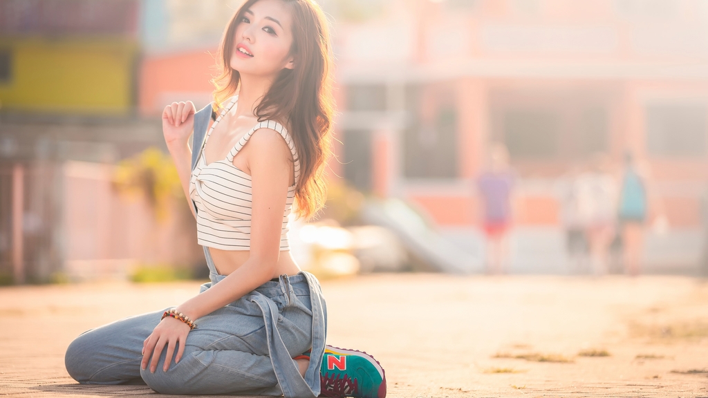 Image: Girl, Chole Leung, Asian, sitting, look, hair, jeans, sneakers, blurred plan