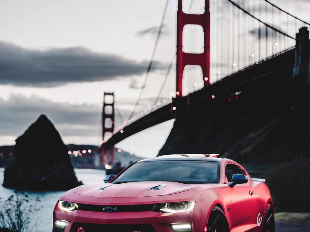 Картинка: Автомобиль, Chevrolett, Comaro, красный, мост, море, темень