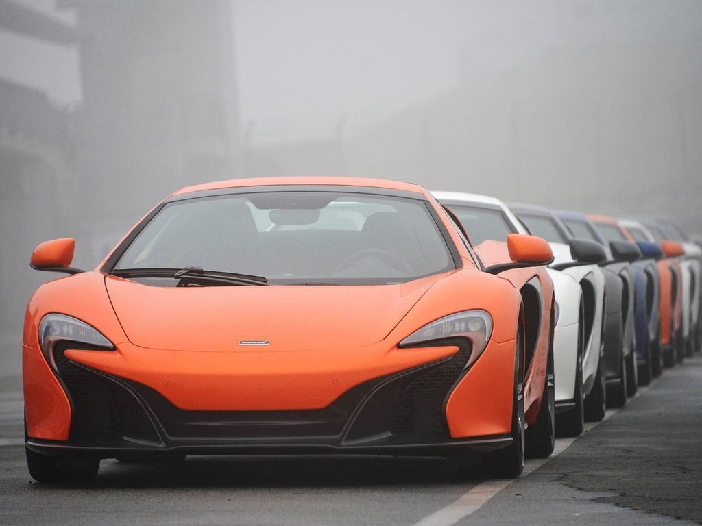Картинка: McLaren 650S, суперкары, разметка, в ряд, сплошная линия, цвет, туман