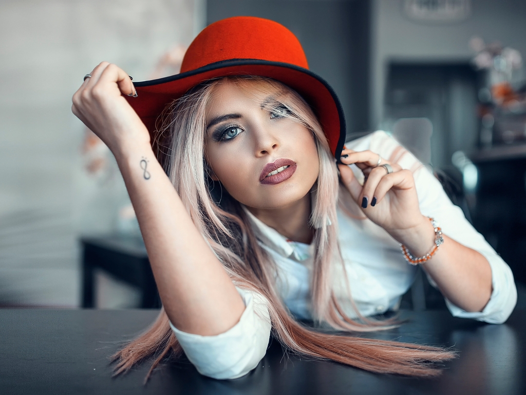 Image: Girl, blonde, makeup, face, hat, tattoo, infinity, bracelet