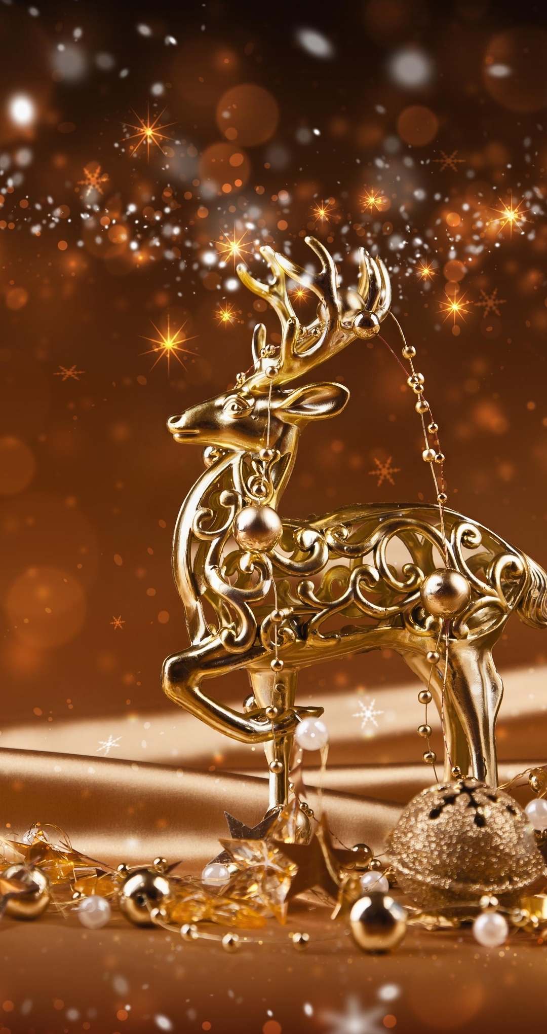 Image: Christmas, decoration, deer, figure, gift, glare