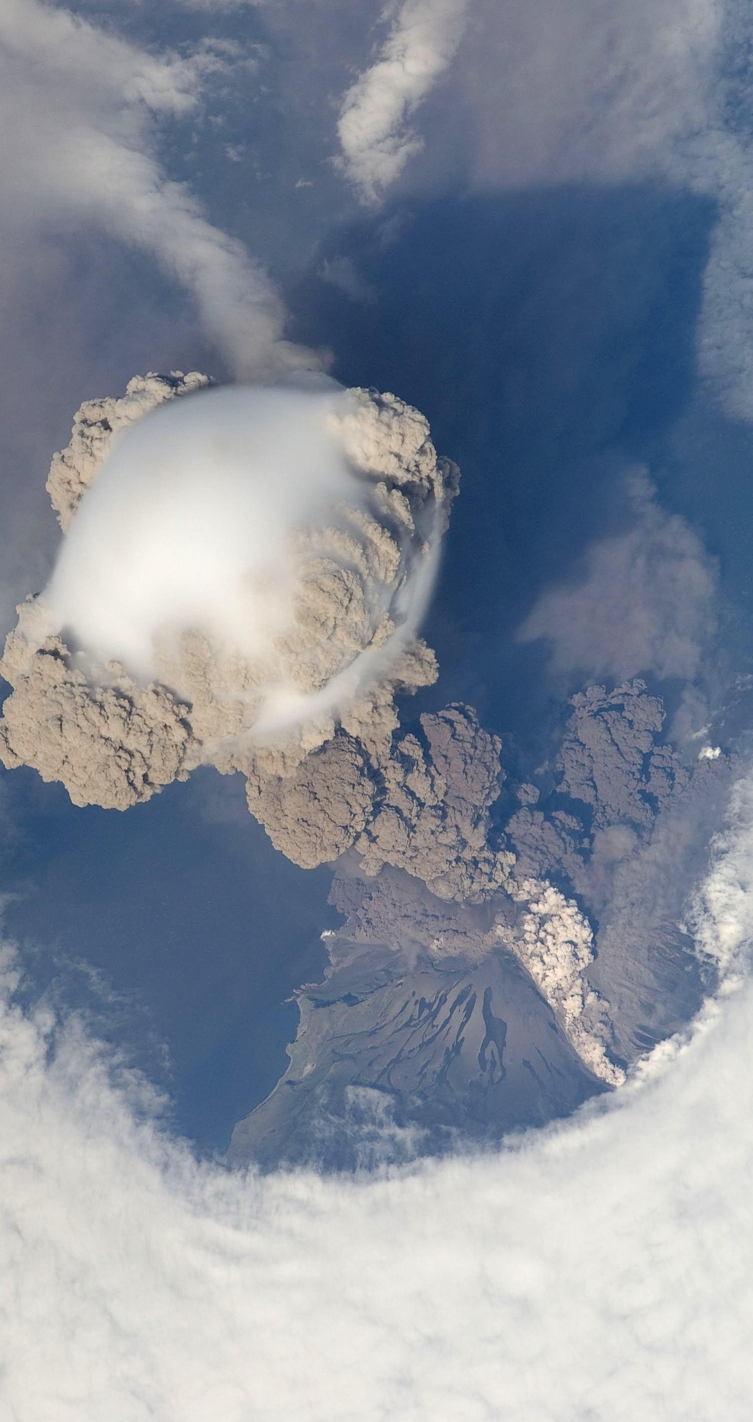 Image: Volcano, eruption, ash, cloud, smoke