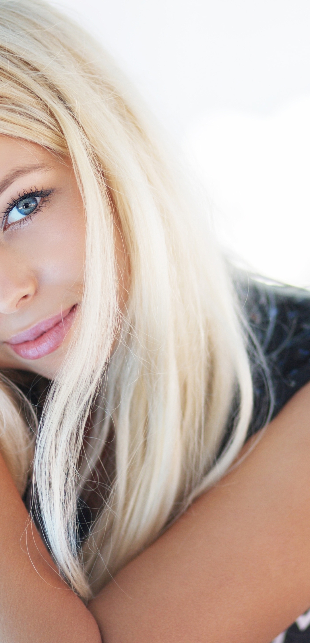 Image: Blonde, girl, face, eyes, smile