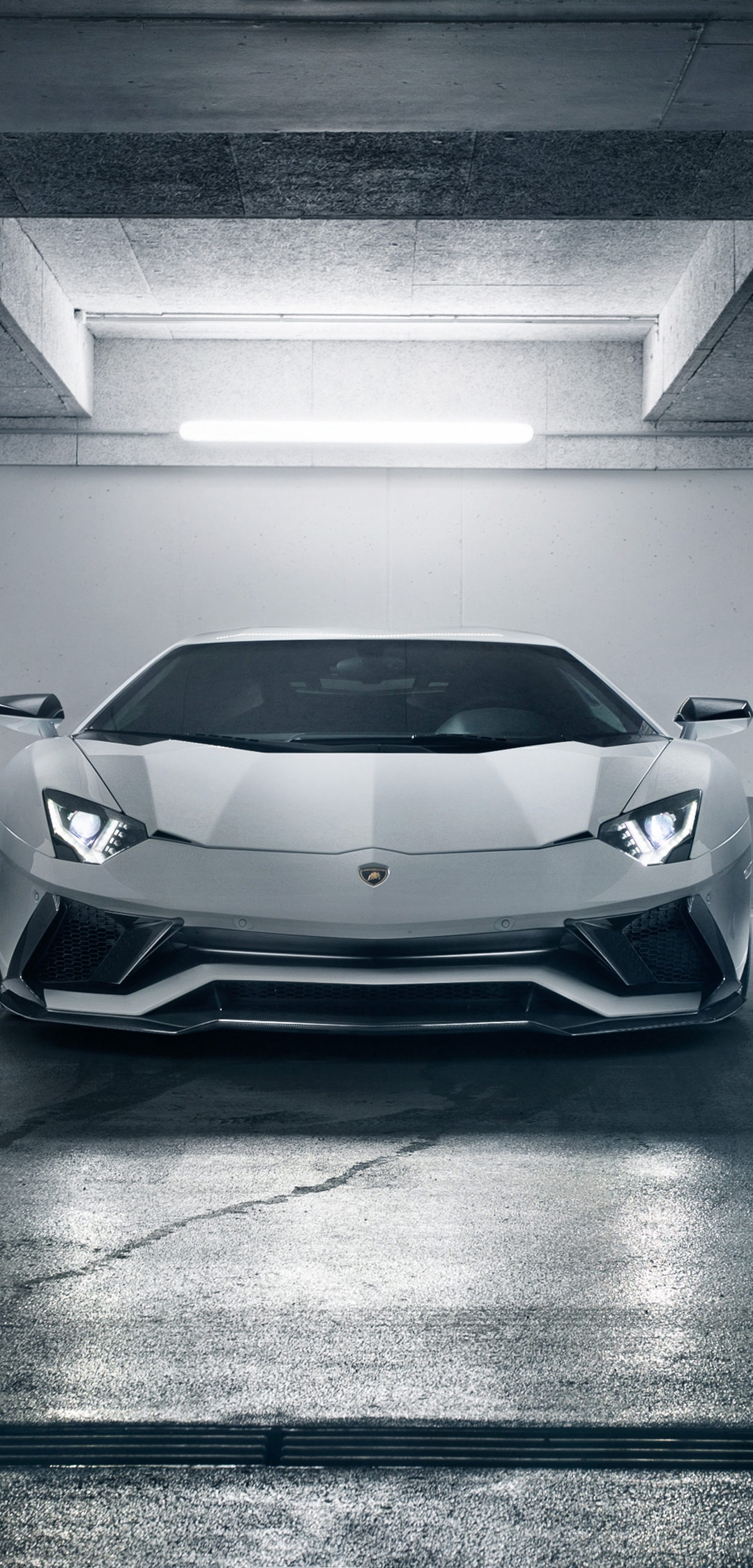Картинка: Суперкар, Lamborghini Aventador S, парковка, белый, освещение