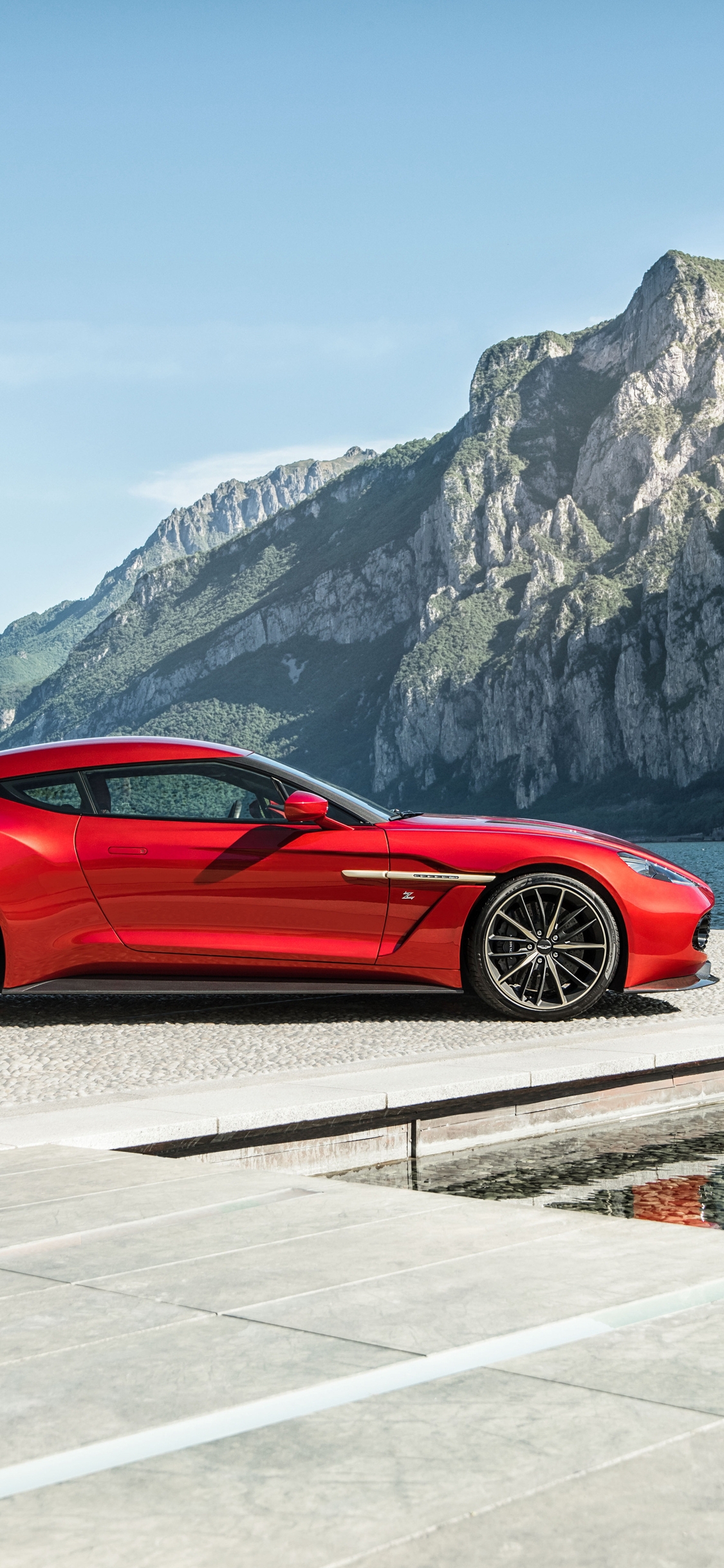 Картинка: Aston Martin, Red, красный, суперкар, небо, горы, озеро, вид сбоку