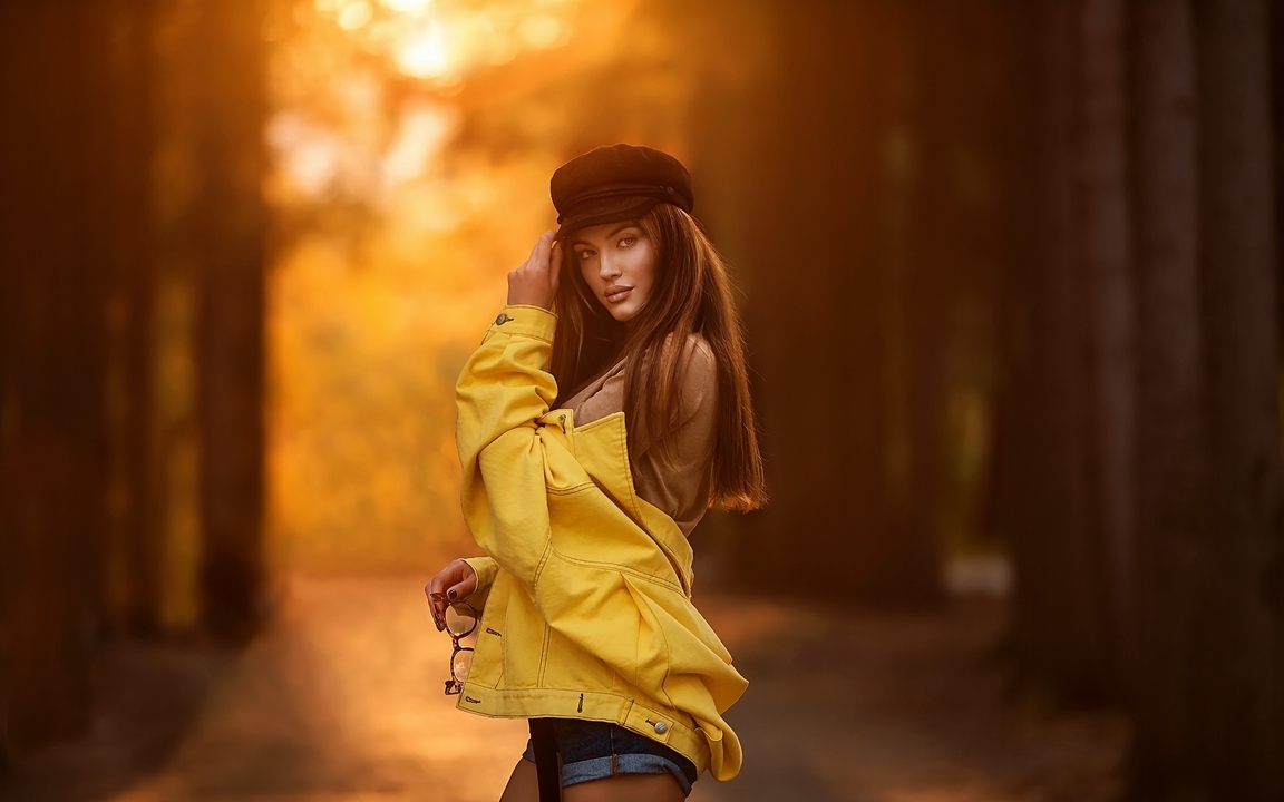 Image: Girl, cap, yellow, jacket