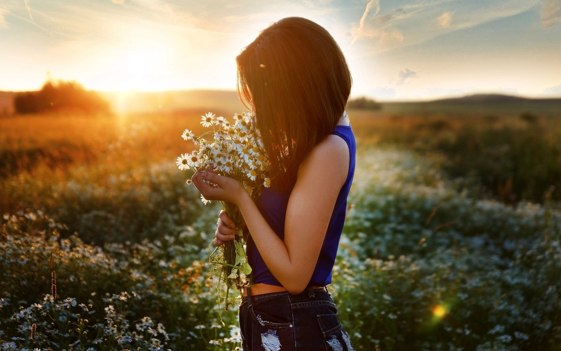 Image: Girl, chamomiles, flowers, field, sunset