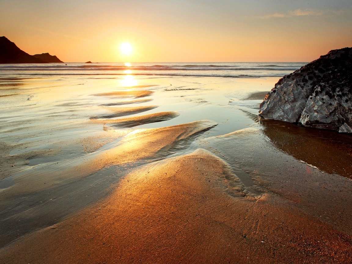 Картинка: Песок, пляж, море, вода, солнце, закат, горизонт, небо, скалы