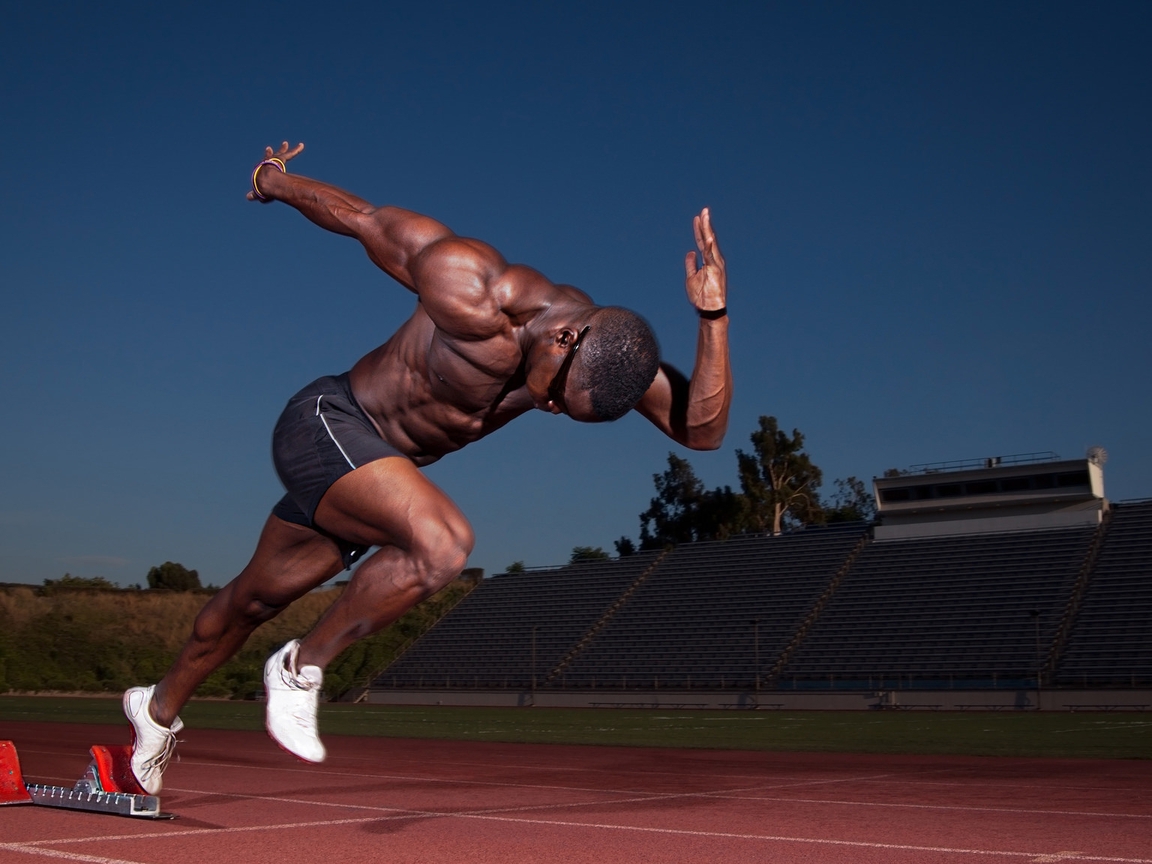 Картинка: Бегун, мужчина, дистанция, мышцы, бег, тренировка, стадион, трибуны