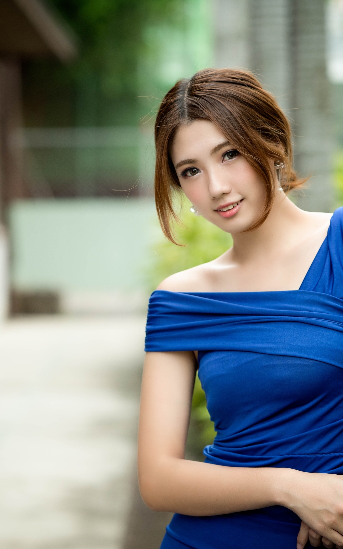 Image: Girl, Asian, smile, mood, dress, blue, street