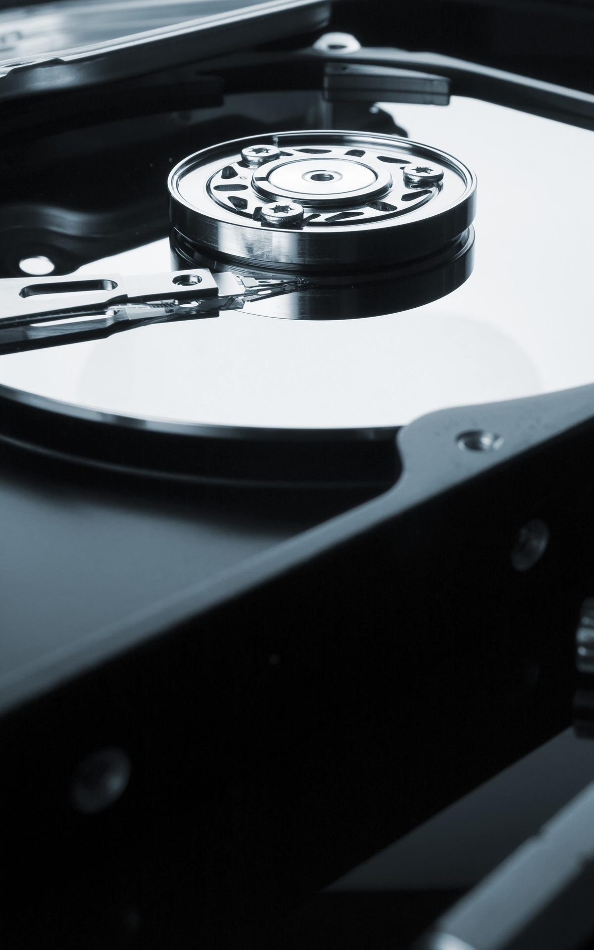 Image: Hard disk, hard drive, data storage, rocker, disks, plates, spindle, keys, holes