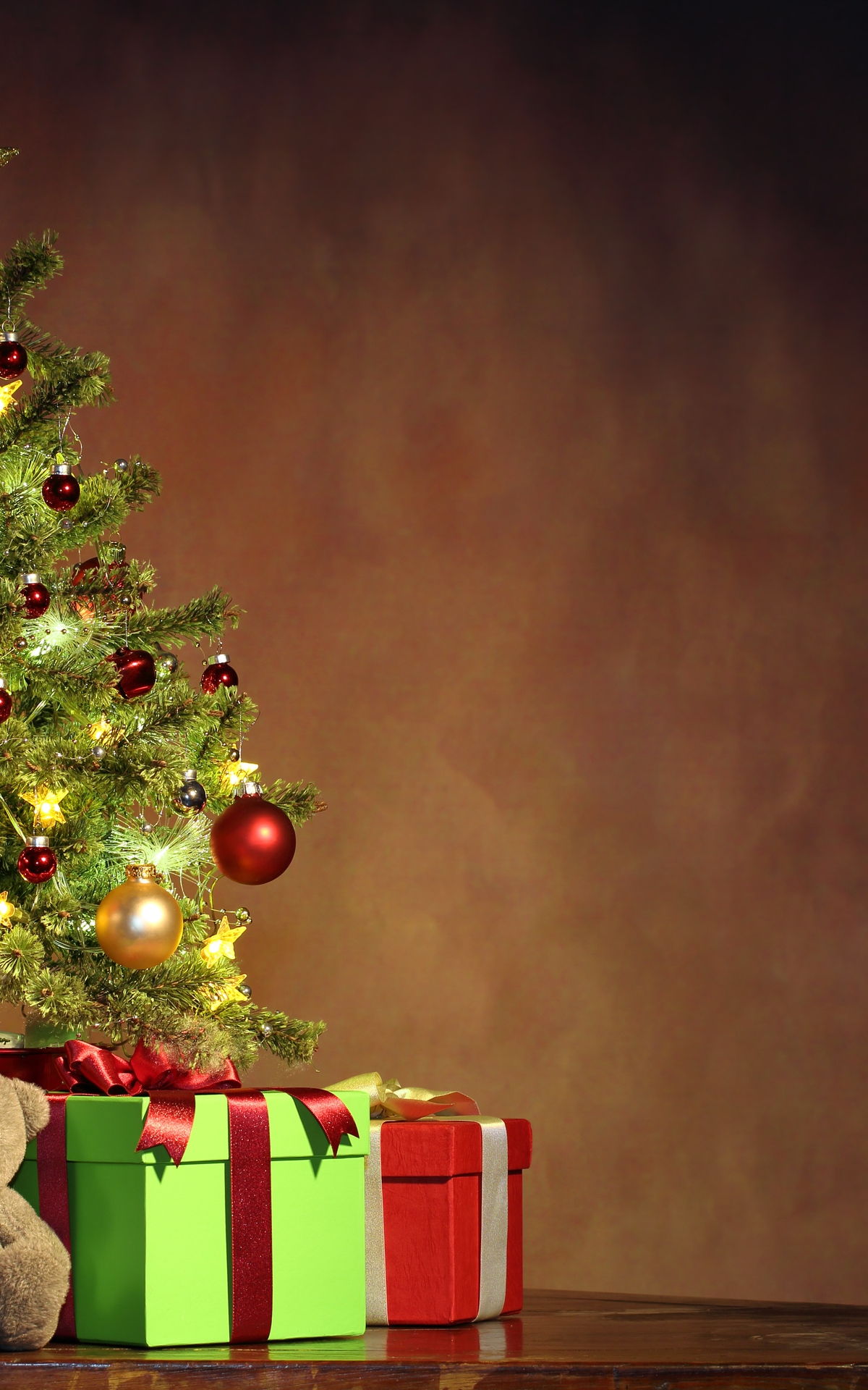Картинка: Рождество, новый год, подарки, мишка, игрушка, ёлочка, звезда, украшение, шары, нарядная