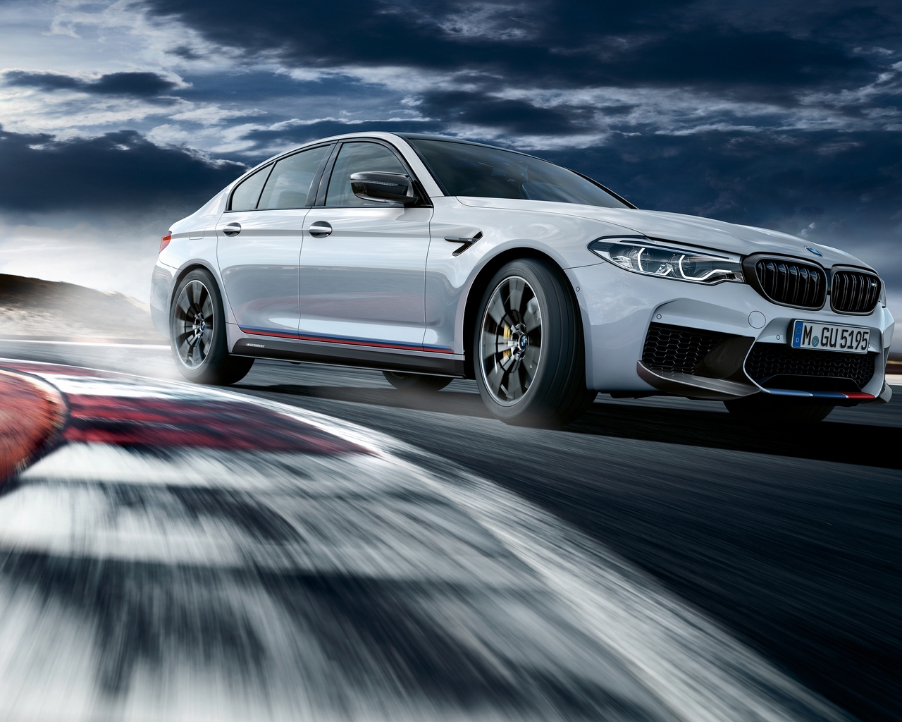 Image: Race track, car, speed, traffic, in turn, BMW, M5, clouds