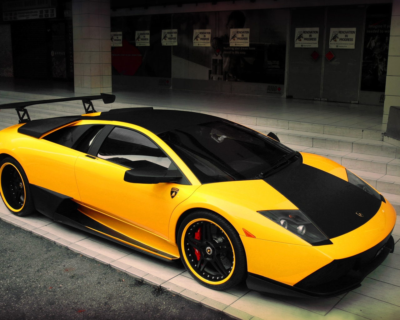 Картинка: Lamborghini, Murcielago, tuning, спойлер, жёлтый, чёрный, спорткар, суперкар, гоночный, мощный
